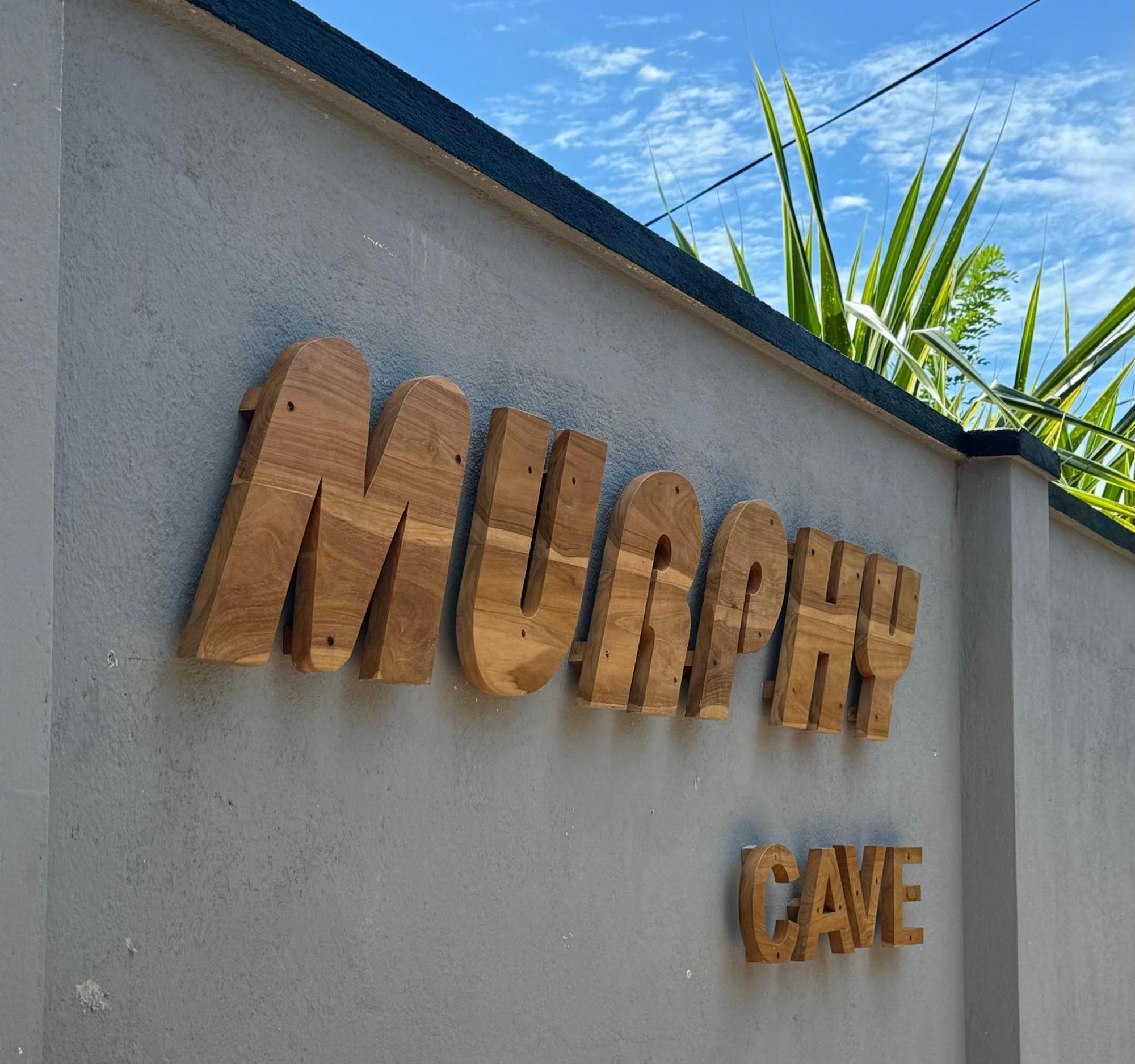 Murphy Cave Hotel Mirissa Bagian luar foto